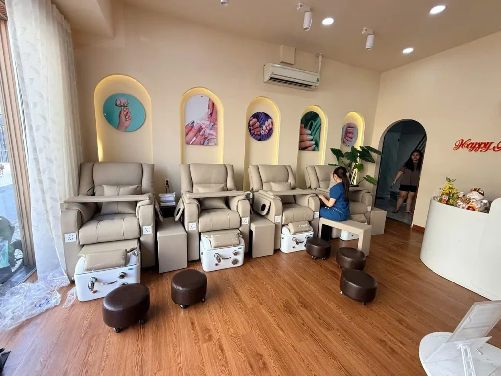 Xưởng Sofa Bốn Mùa nhận thiết kế ghế foot điện theo yêu cầu của spa